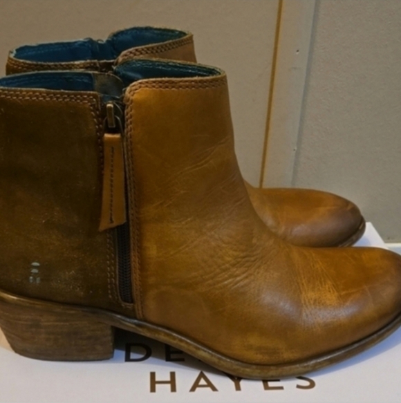 Womens Size 11 Genuine Leather Short Western Style Boot - Picture 5 of 12